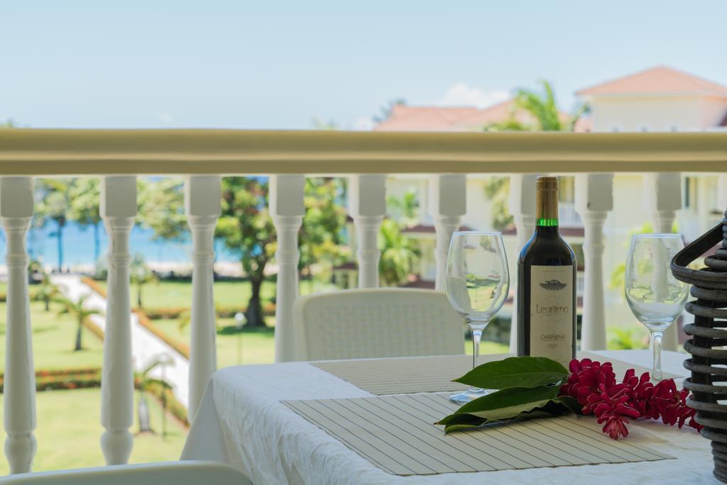 3Br / 3Ba Modern Paradise Loft Condo In Gated Community W/ Daily Housekeeping Sosua Exterior photo